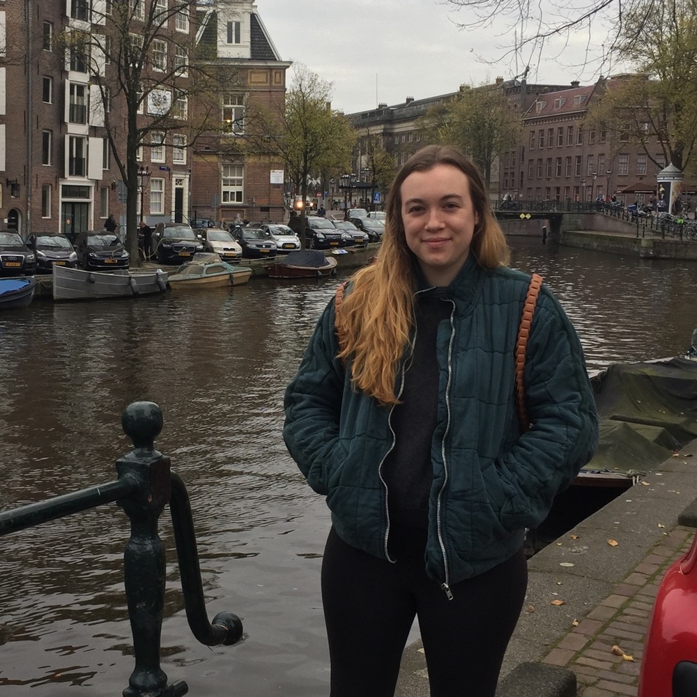 Meet your Posher, Macy